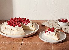 Image of Beeren Pavlova