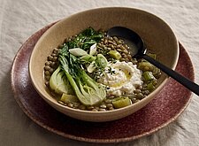 Image of Linsen Ricotta Suppe mit Pak Choi