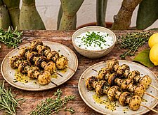 Image of Grill-Champignons mit Kräuterquark