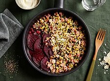 Image of Rote Bete Gratin mit Schinken Topping
