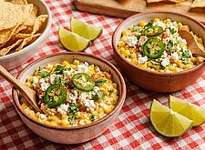 Image of Cremiger Mais Dip mit Jalapeño und Feta