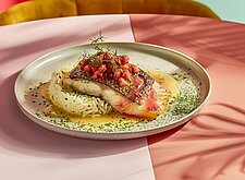 Image of Seezungenfilet mit Erdbeeren