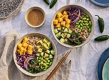 Image of Sushi Bowl mit Sesam-Dressing