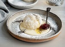 Image of Germknödel mit Pflaumenmus