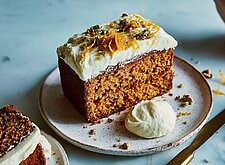 Image of Karottenkuchen mit Frischkäse Creme