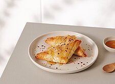 Image of Feta im Filoteig mit Honig und Sesam