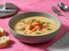 Image of Cremesuppe mit Lachsstreifen