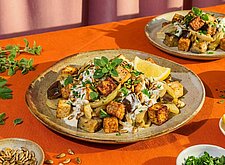 Image of Tofu Tempeh Pfanne mit Aubergine