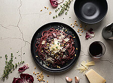 Image of Rotwein-Spaghetti mit Radicchio