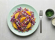 Image of Rotkohlsalat mit cremigem Mohndressing