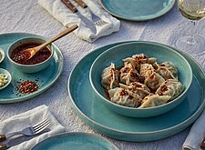 Image of Chiliöl mit Knoblauch und Sesam