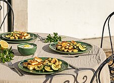 Image of Gnocchi Pfanne mit Halloumi, Zucchini und Sauerrahm