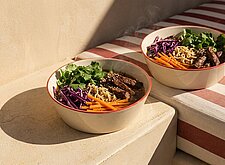 Image of Ramen mit Rind und Rotkraut
