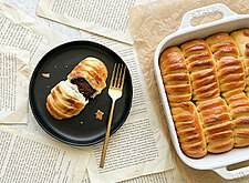 Image of Fluffige Milchbrötchen mit Nutella