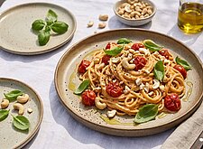 Image of Cremige Tomaten Pasta mit Cashew Sauce