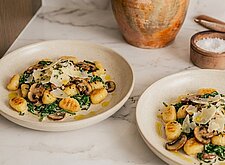 Image of Gnocchi Pfanne mit Spinat und Pilzen