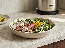 Image of Salat mit Rind und Radieschen