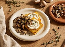 Image of Knusprige Polenta mit Mascarpone und Pilzen