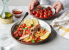 Image of Hummer auf Tomaten-Tagliatelle