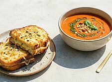 Image of Tomatensuppe mit Käse Toast