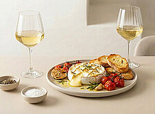 Image of Airfryer-Camembert mit Tomaten und Knoblauch