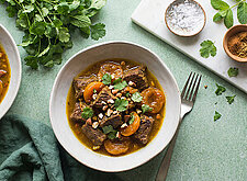 Image of Tagine mit Rindfleisch und Aprikosen