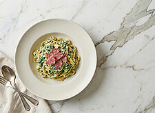 Image of Bandnudeln in Blattspinat