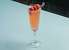 Image of Bellini mit Beeren
