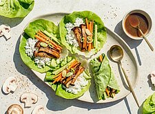 Image of Salat Wraps mit Bulgogi Pilzen