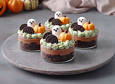 Image of Graveyard Dirt Cakes
