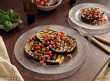 Image of Gegrillte Auberginen mit Tomaten-Salsa