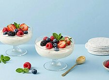 Image of Topfencreme mit Beeren