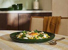Image of Eier mit Mozzarella und Erbsen