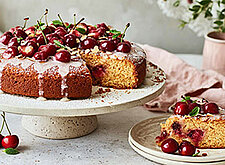 Image of Kirschkuchen mit Mandeln