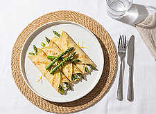 Image of Crépes mit Spargel und Frischkäse