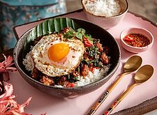 Image of Pad Krapow Moo Saap