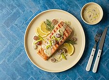 Image of Zitronenlachs vom Grill mit Trauben-Lauch-Soße