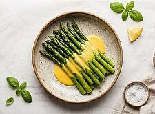 Image of Spargel mit Sauce Hollandaise