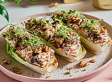 Image of Chicorée Schiffchen mit Champignons & Walnusskernen