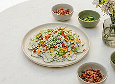 Image of California Roll Gurkensalat