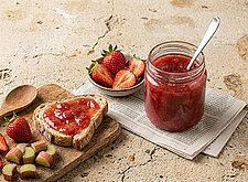 Image of Erdbeer Rhabarber Gelee