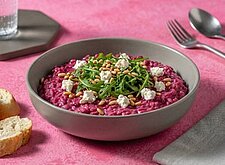Image of Rote Bete Risotto mit Rucola und Ziegenkäse