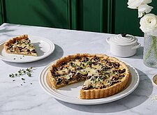 Image of Pilz Tarte mit Thymian und Parmesan