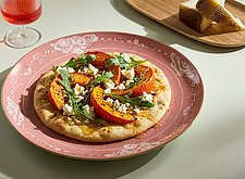 Image of Kürbis Flatbread mit Feta und Rucola