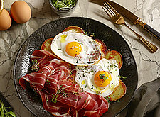 Image of Huevos Rotos
