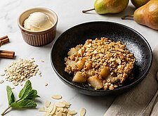 Image of Birnen Crumble mit Haferflocken