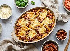 Image of Nudelauflauf mit Sauce Bolognese