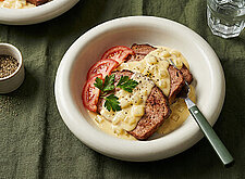 Image of Leberkäse mit Käsesoße