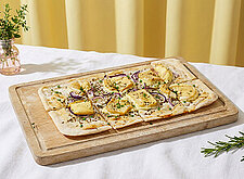 Image of Limburger & Kümmel Flammkuchen