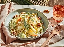 Image of Fenchelsalat mit Apfel und Walnüssen